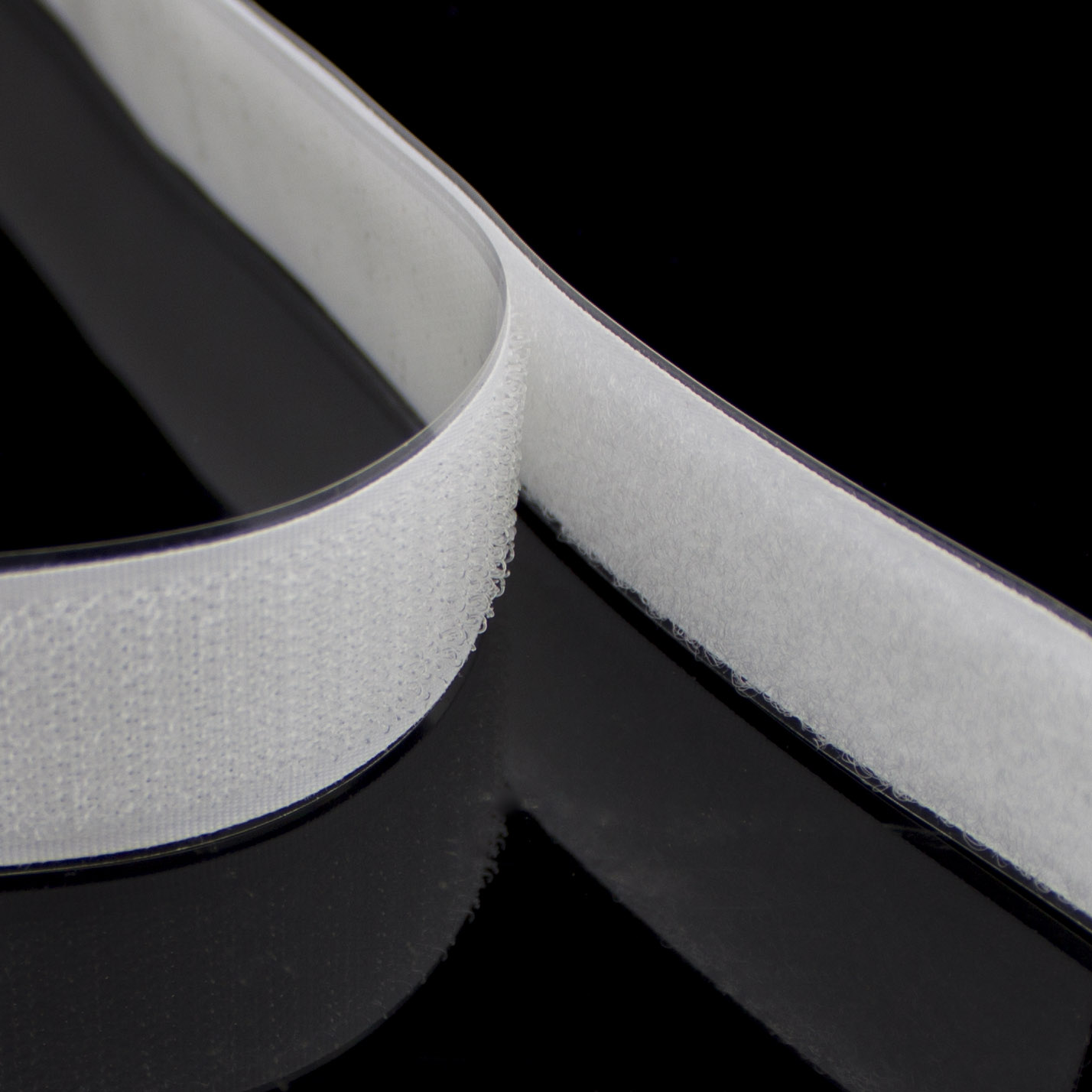 专业设备铸就臻品魔术贴